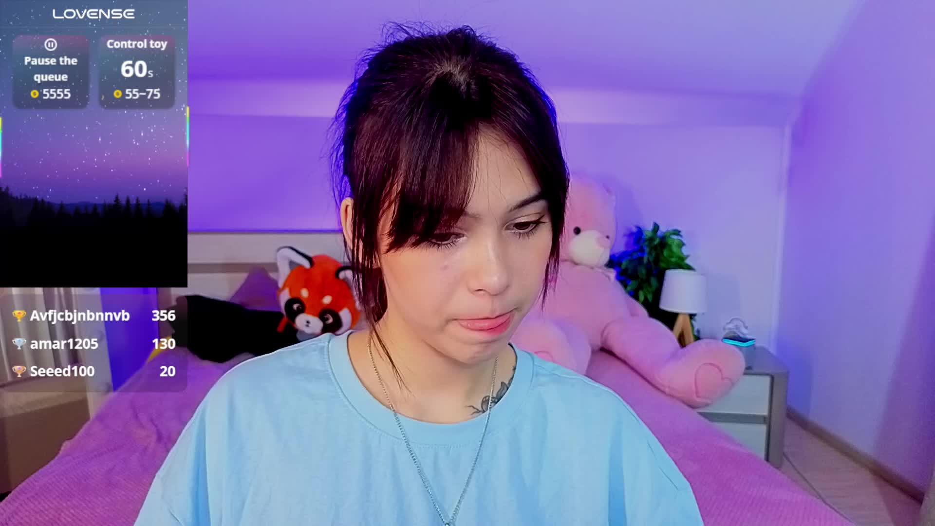 CoralineJones Live Sex December 17, 2025