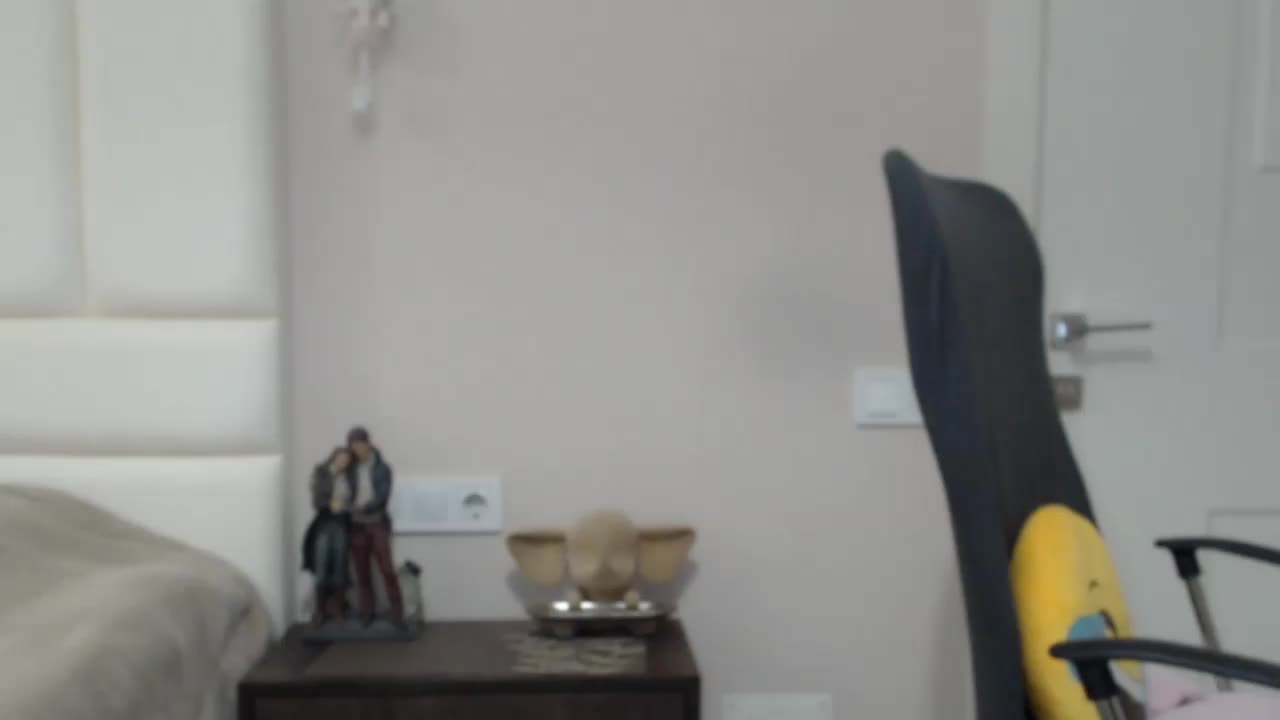 aniutkamau Live Sex December 17, 2025