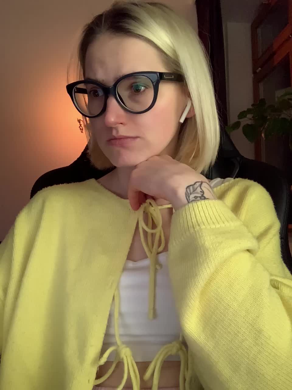 Asya_ Live Sex December 14, 2025