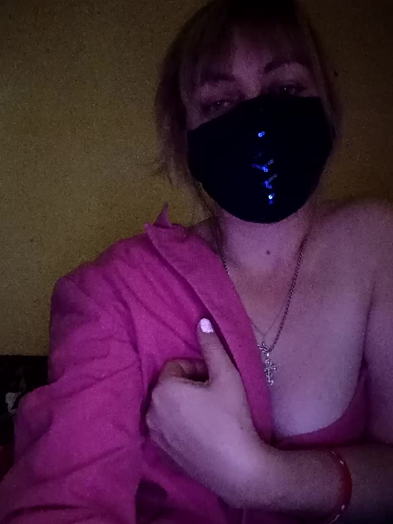 Valeria09871 Live Sex December 13, 2025