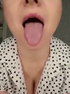 Anesteishen Live Sex December 17, 2025