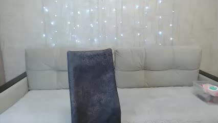 JenniferTheChic Live Sex December 17, 2025