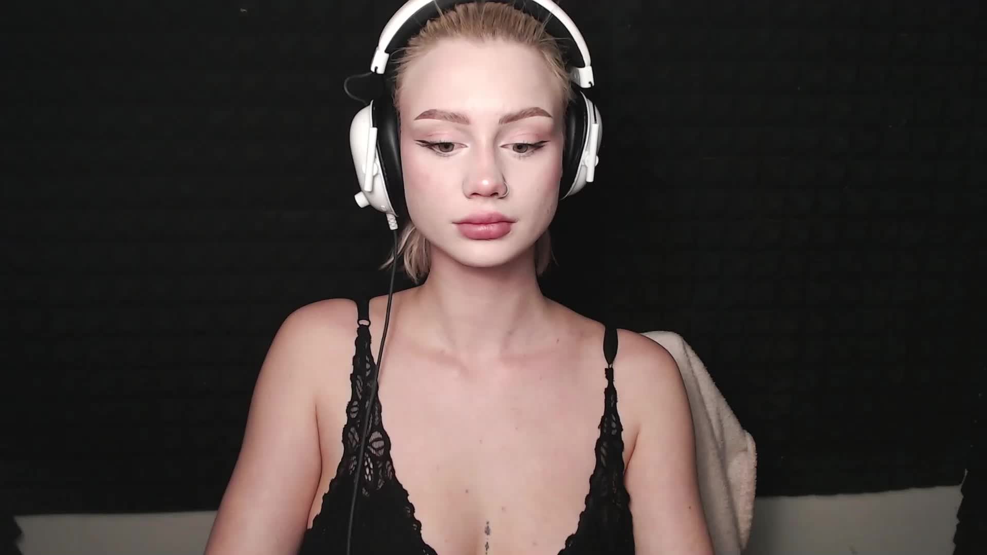 Ice-hot Live Sex December 14, 2025