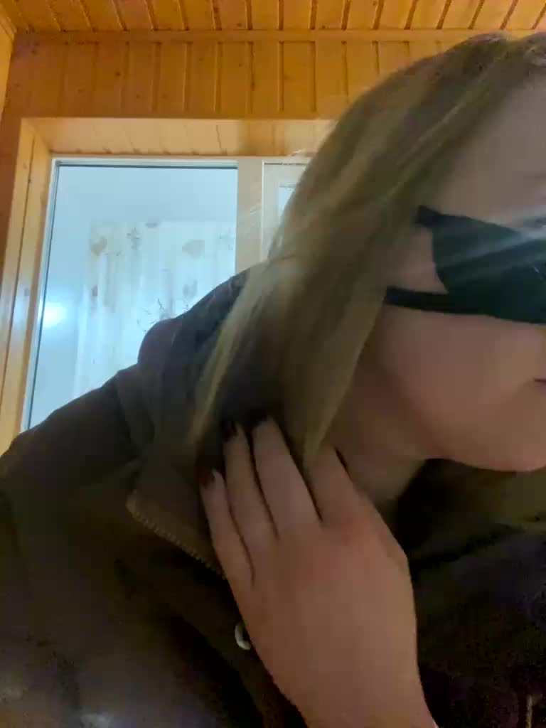 Donut-red Live Sex December 13, 2025