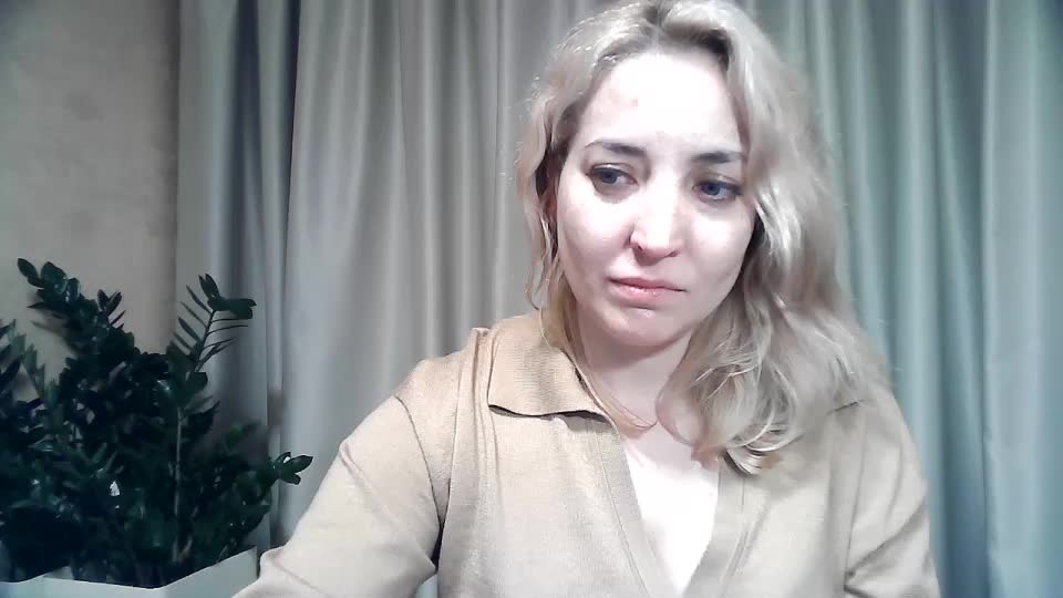 mariska-kiska Live Sex December 13, 2025