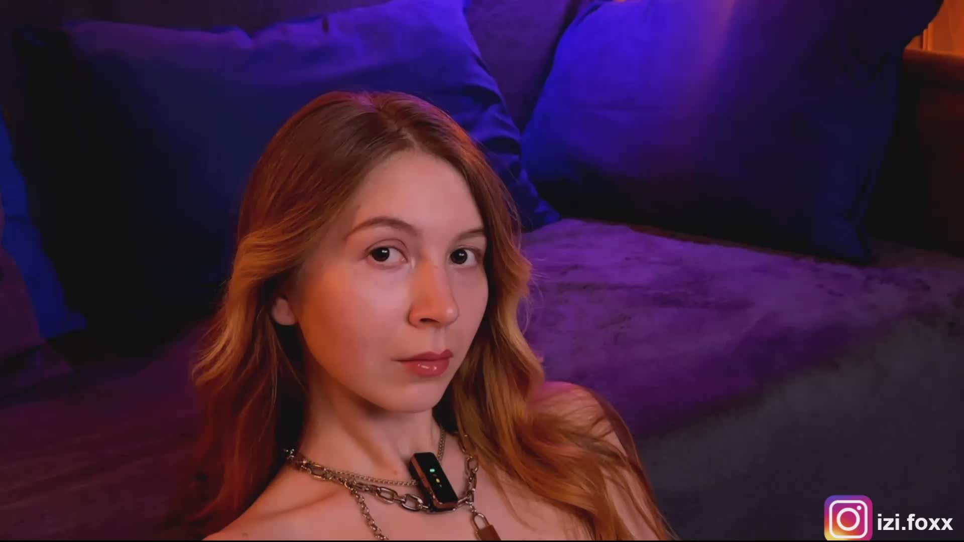 Na-izi Live Sex December 17, 2025