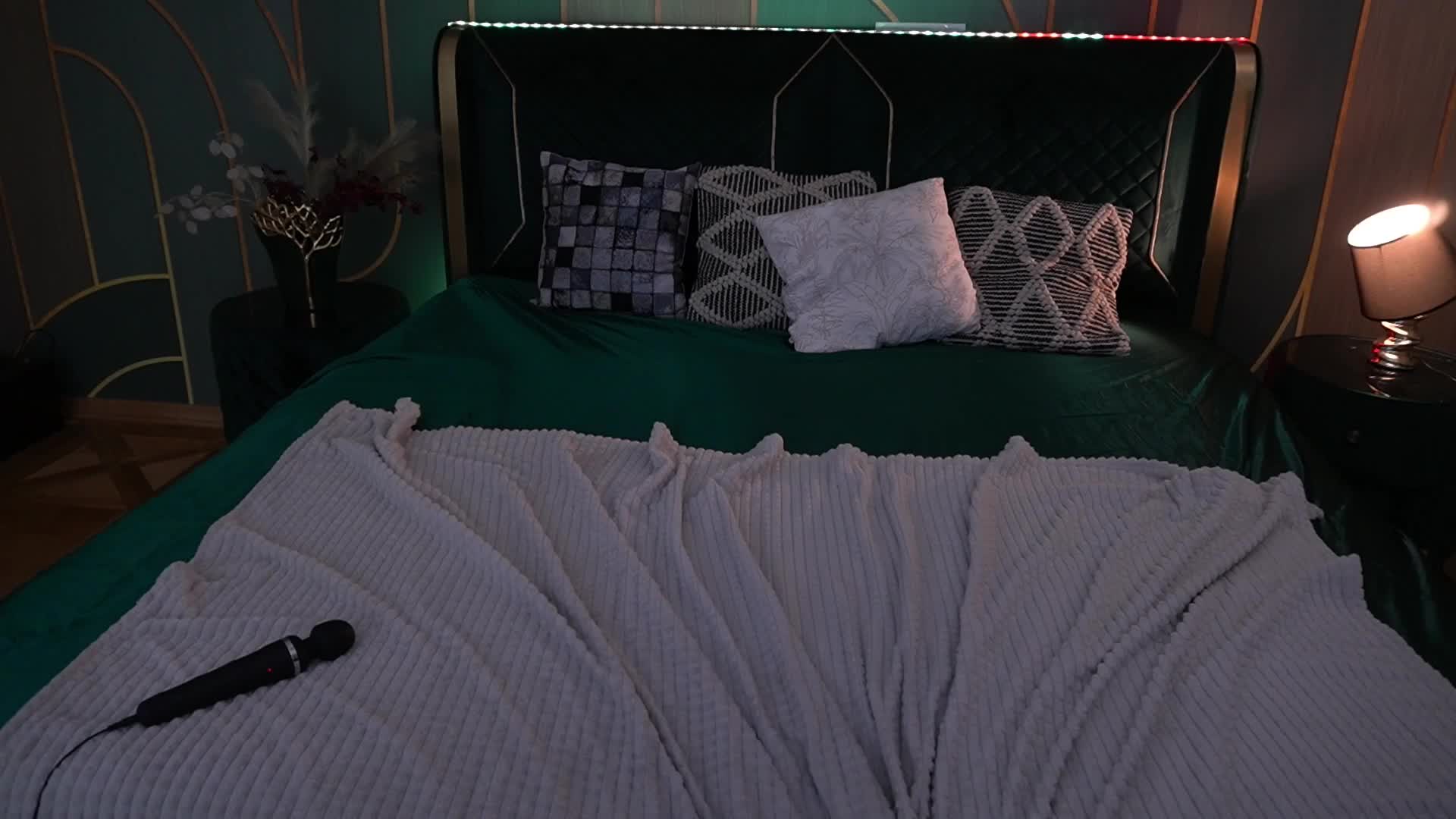 IceDanielles Live Sex December 14, 2025