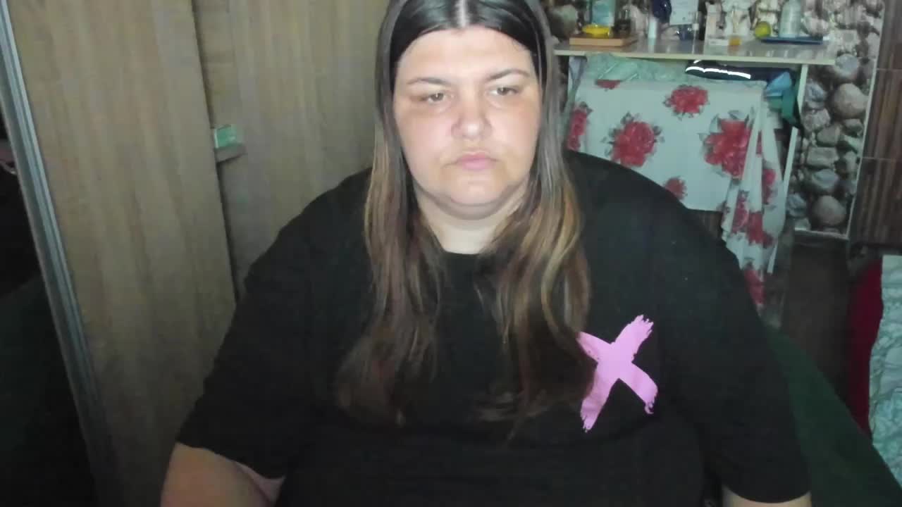 Ionysexylips69 Live Sex December 15, 2025