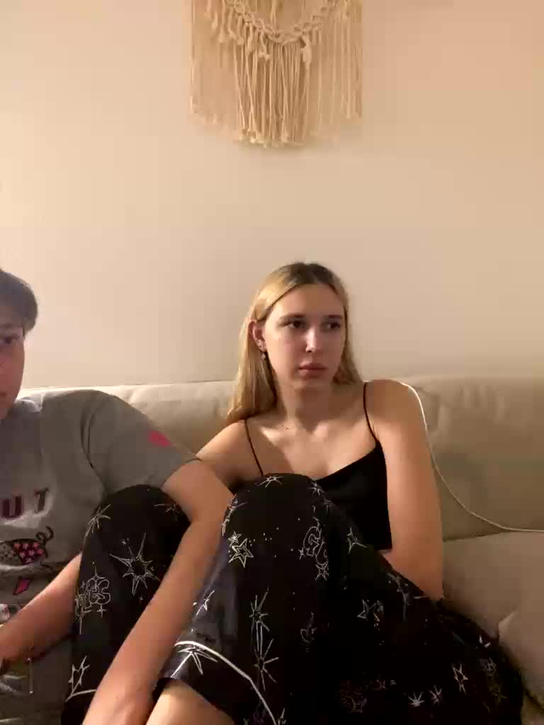 lina_wap Live Sex December 19, 2025