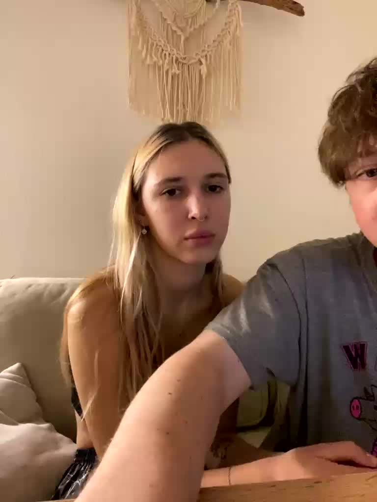 lina_wap Live Sex December 19, 2025