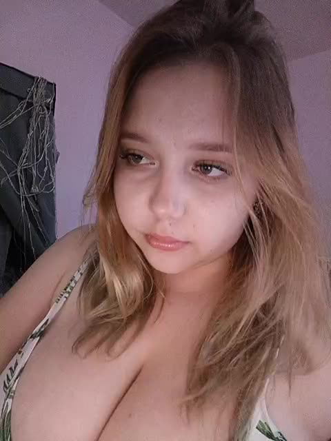 Skujnaya Live Sex December 13, 2025