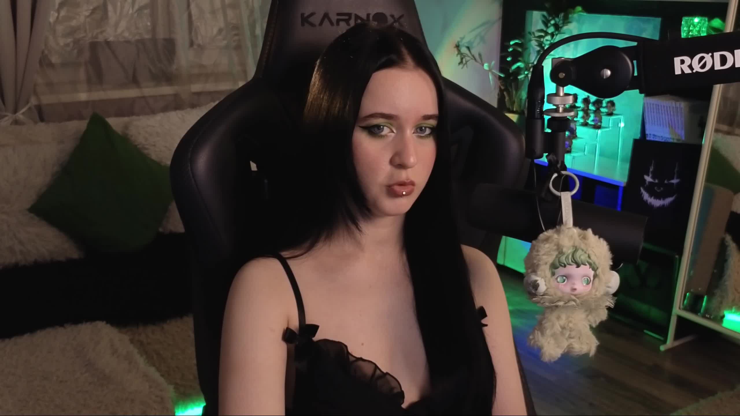 Kira_Li_Lime Live Sex December 13, 2025