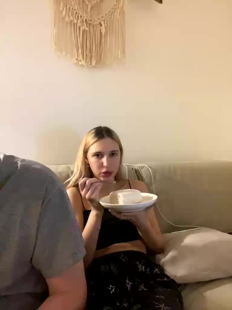 lina_wap Live Sex December 19, 2025