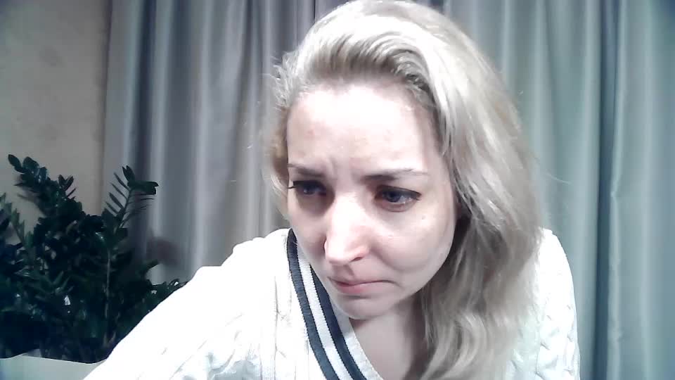 mariska-kiska Live Sex December 13, 2025