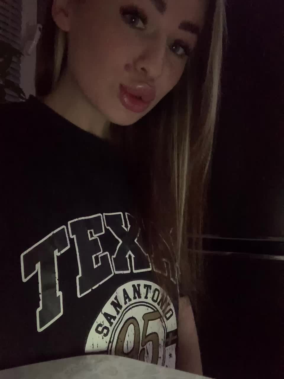 Polichkaaaa Live Sex December 14, 2025