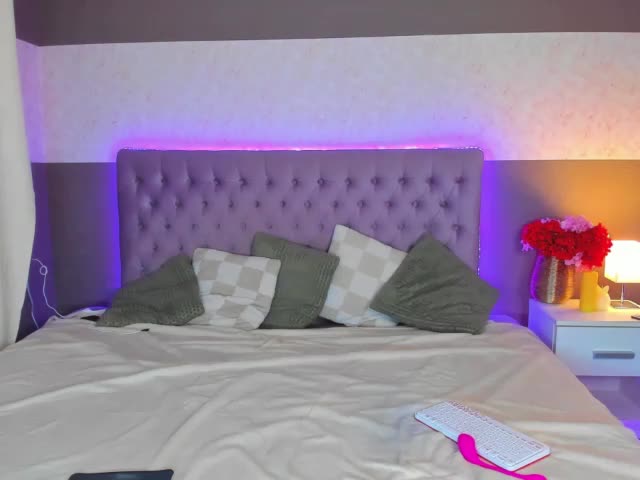 NikkiBust Live Sex December 13, 2025