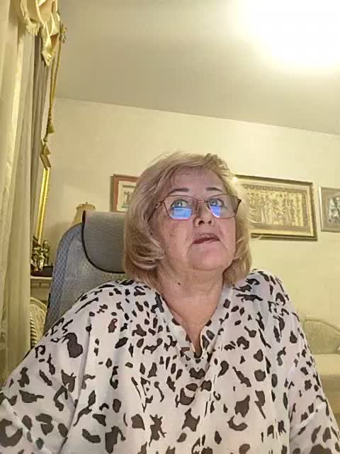 KarinkaSweet Live Sex December 13, 2025