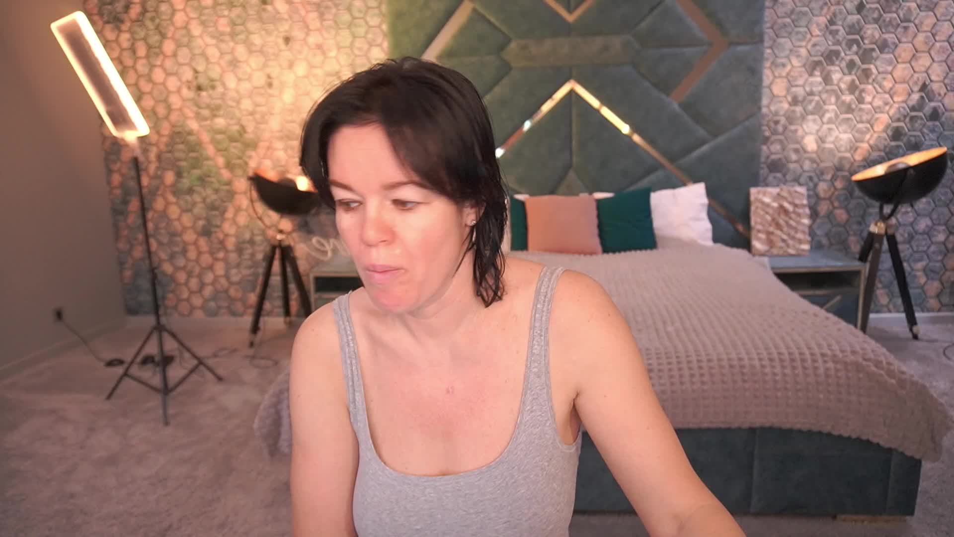 PleasureWeCouple Live Sex December 18, 2025