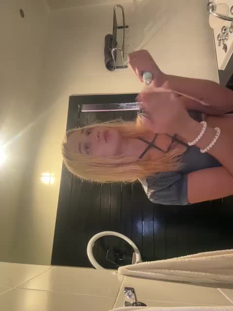 Daughter_of_Ronaldo Live Sex December 13, 2025