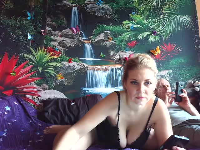 Aleksa26 Live Sex December 13, 2025