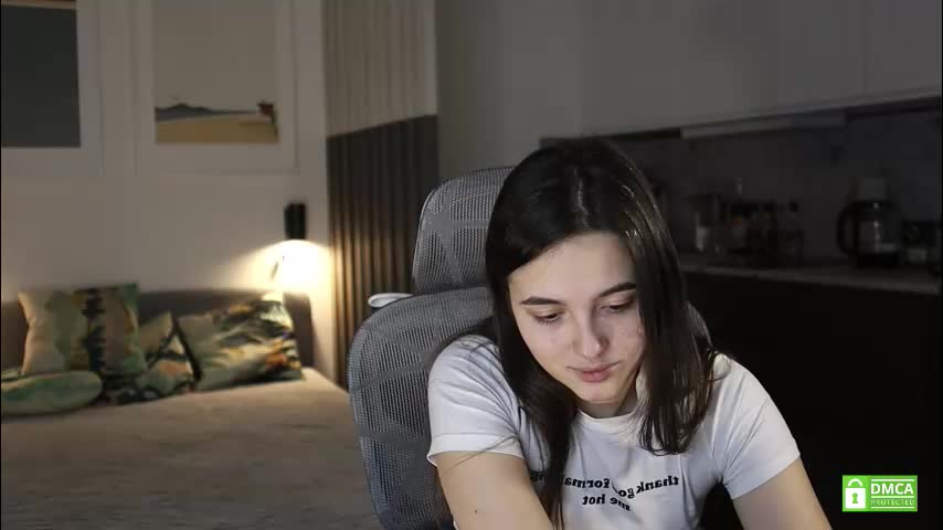 _whoareu_ Live Sex December 13, 2025