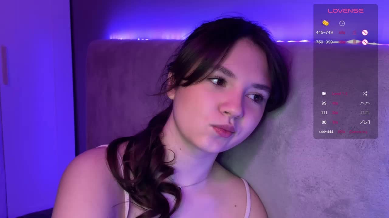 kisankiss Live Sex December 17, 2025