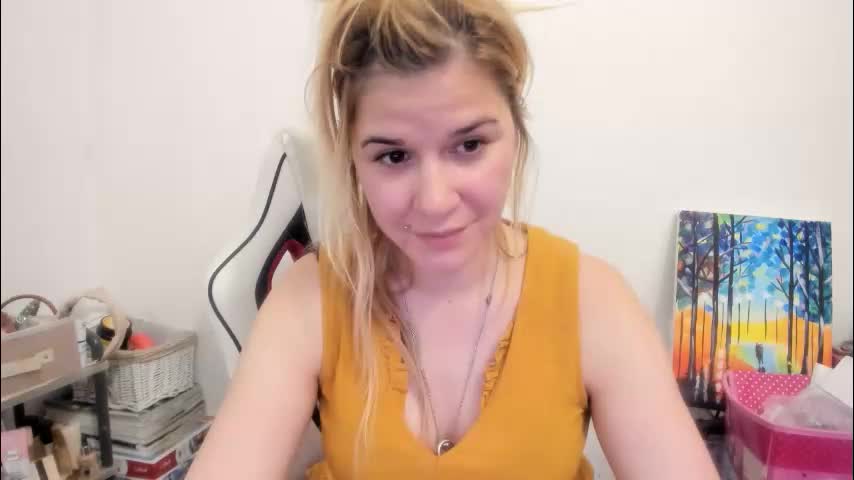 artsyandcraftsy_ Live Sex December 13, 2025