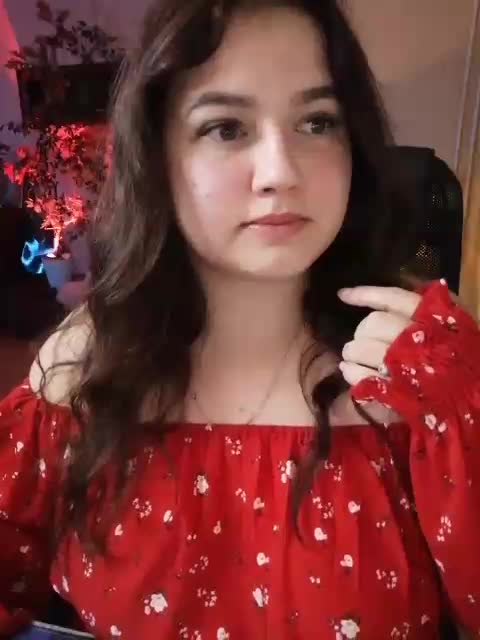 JuliaHesperaks Live Sex December 13, 2025