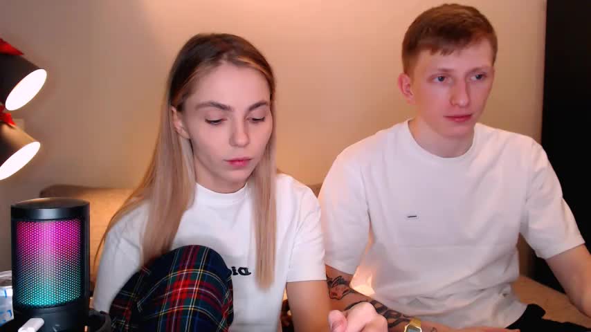 juliaanddima Live Sex December 15, 2025