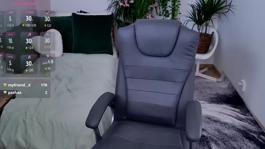 Sophie_Enzo Live Sex December 13, 2025