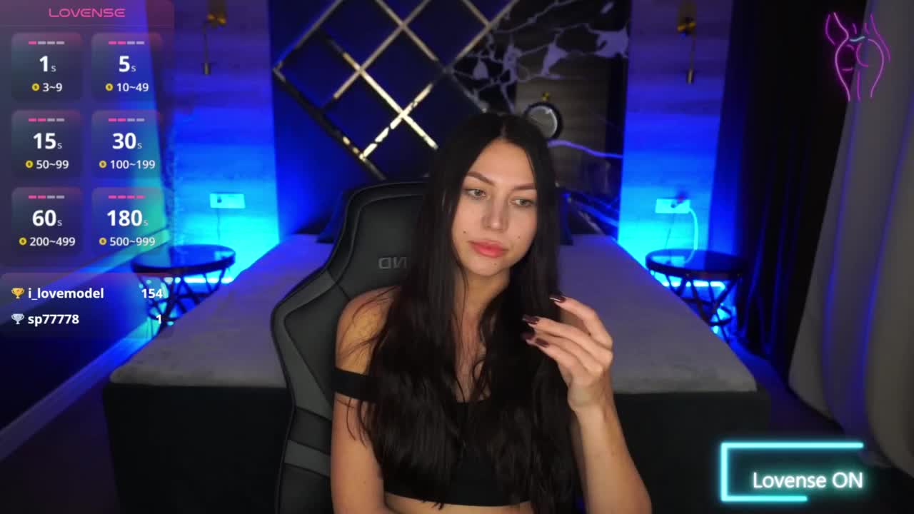 EliseVelour Live Sex December 13, 2025