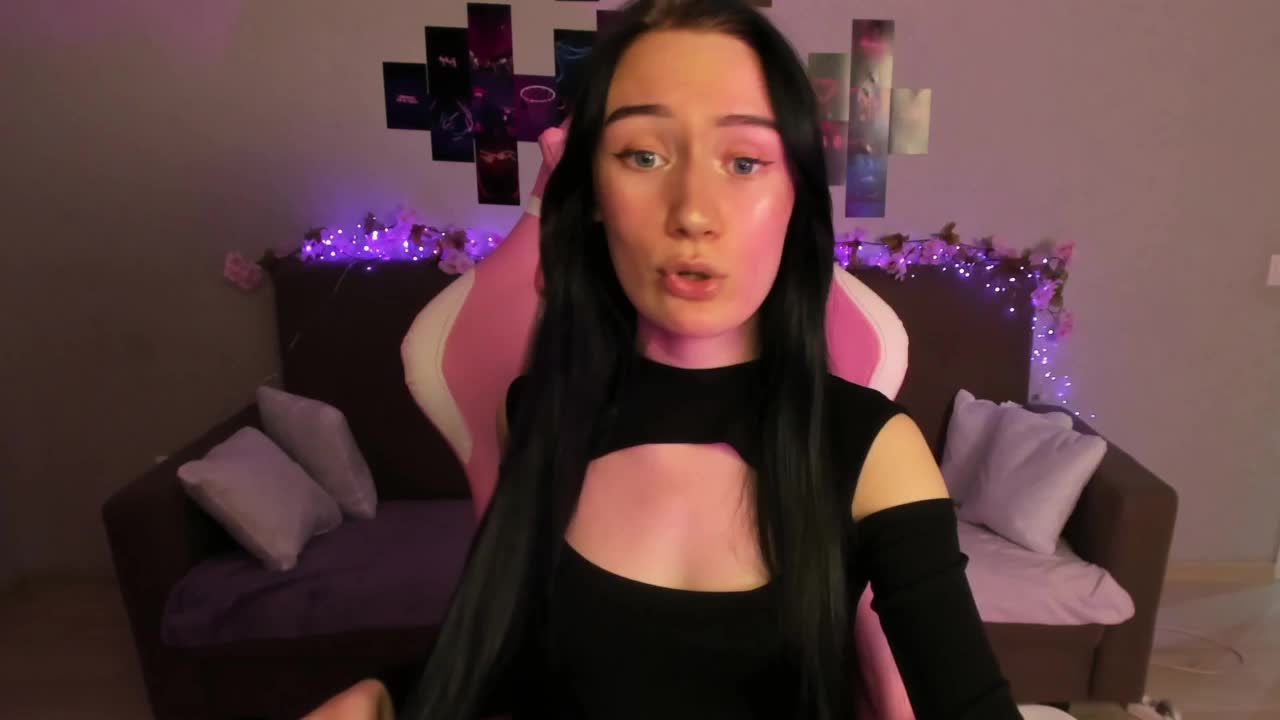 ArinaMeow19 Live Sex December 13, 2025