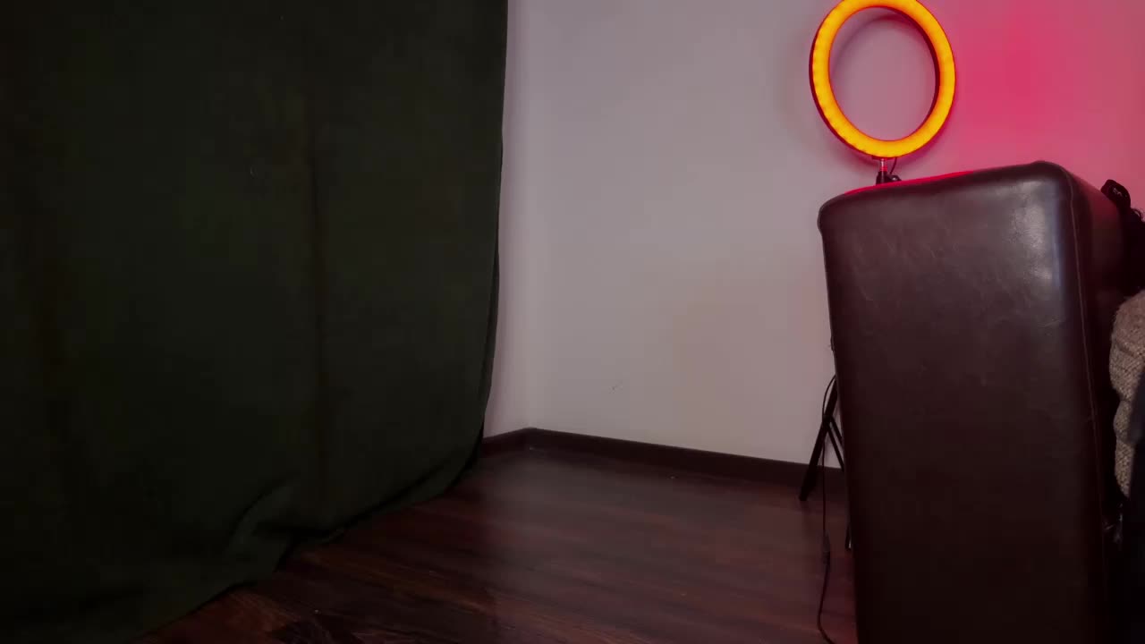 PinkFoxya Live Sex December 17, 2025