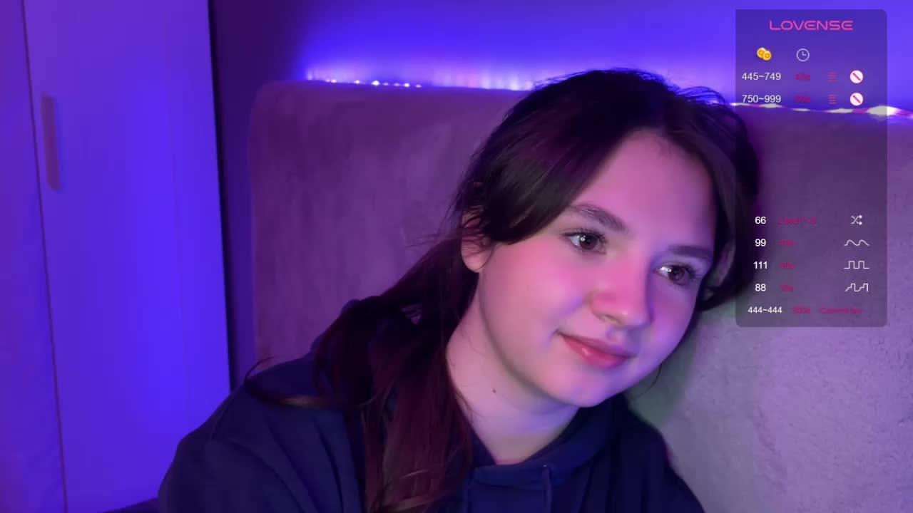 kisankiss Live Sex December 17, 2025