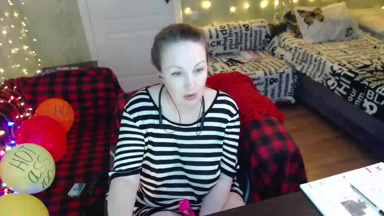 MeganIris Live Sex December 14, 2025