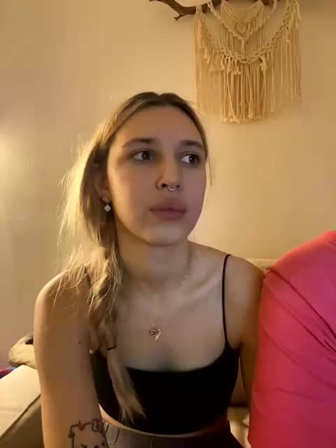 lina_wap Live Sex December 19, 2025