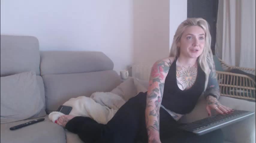 tattoobbgirl Live Sex December 13, 2025