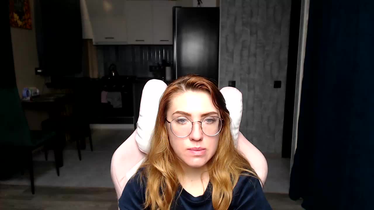 Regimasmile Live Sex December 13, 2025