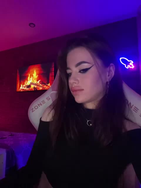 HotGirlEva Live Sex December 13, 2025