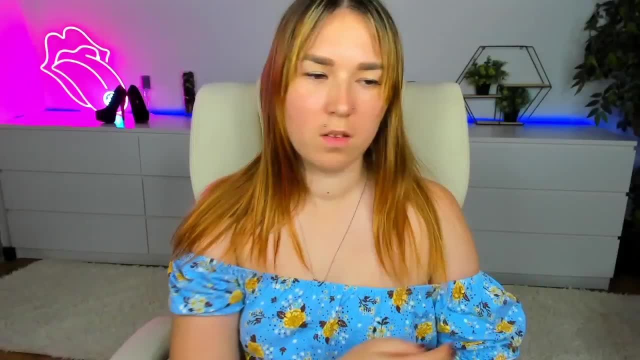 SofiiDarling Live Sex December 14, 2025