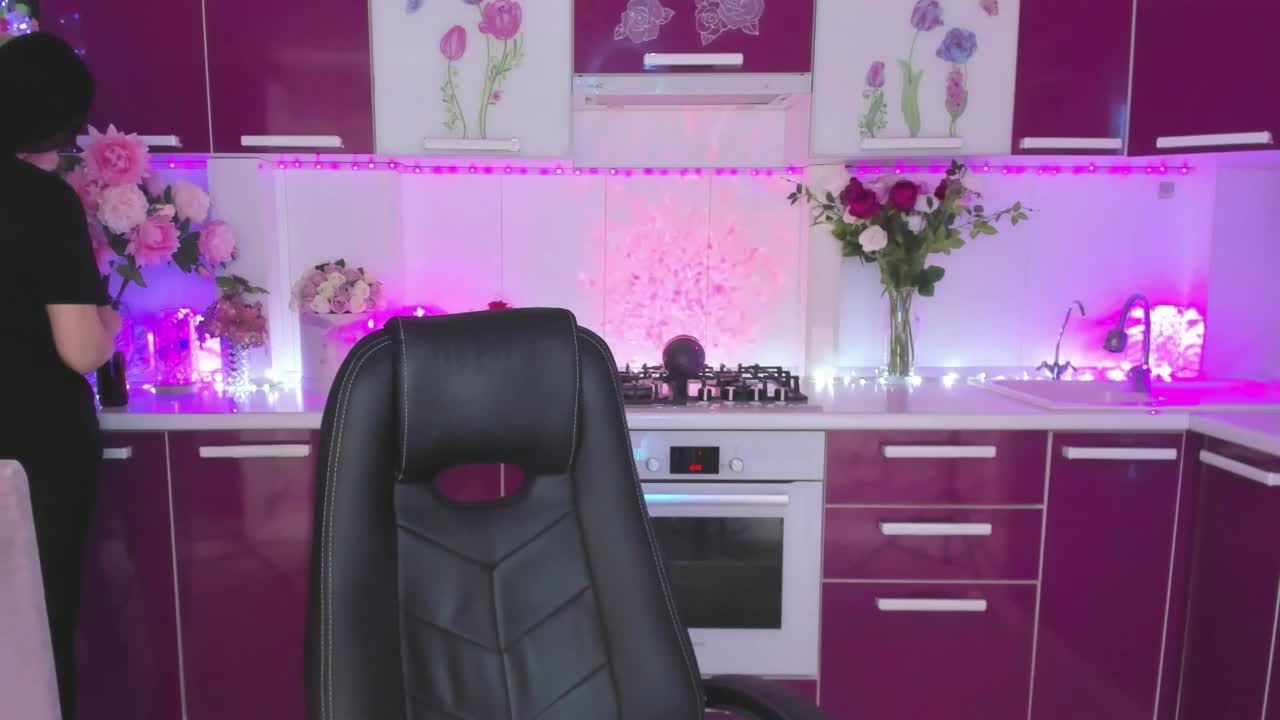 Olivija2020 Live Sex 2025.11.17