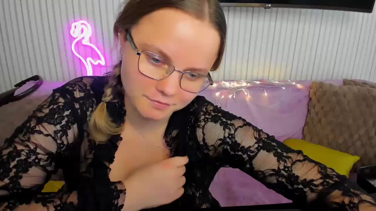 milalapka Live Sex December 17, 2025