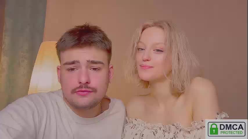 your_molly_mark Live Sex December 17, 2025