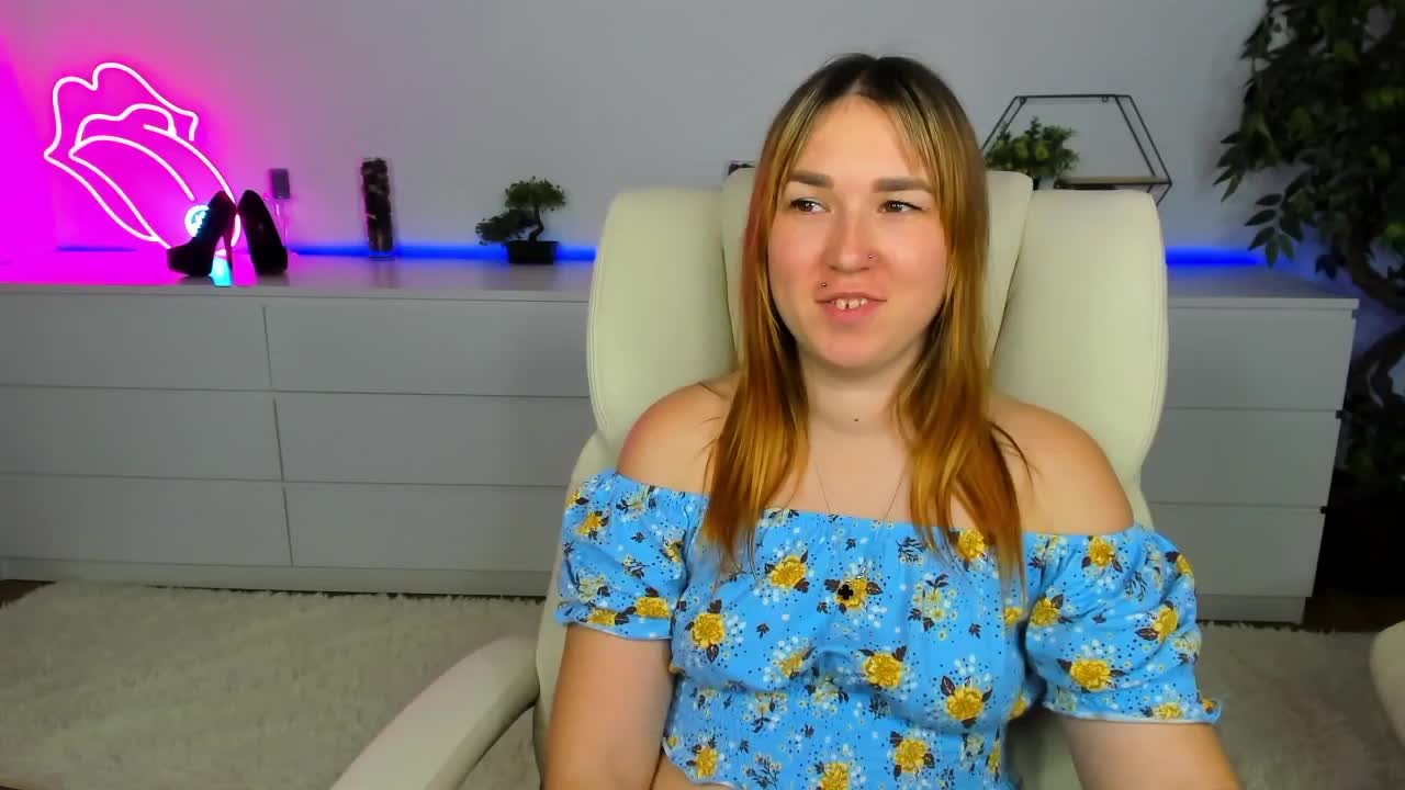 SofiiDarling Live Sex December 14, 2025
