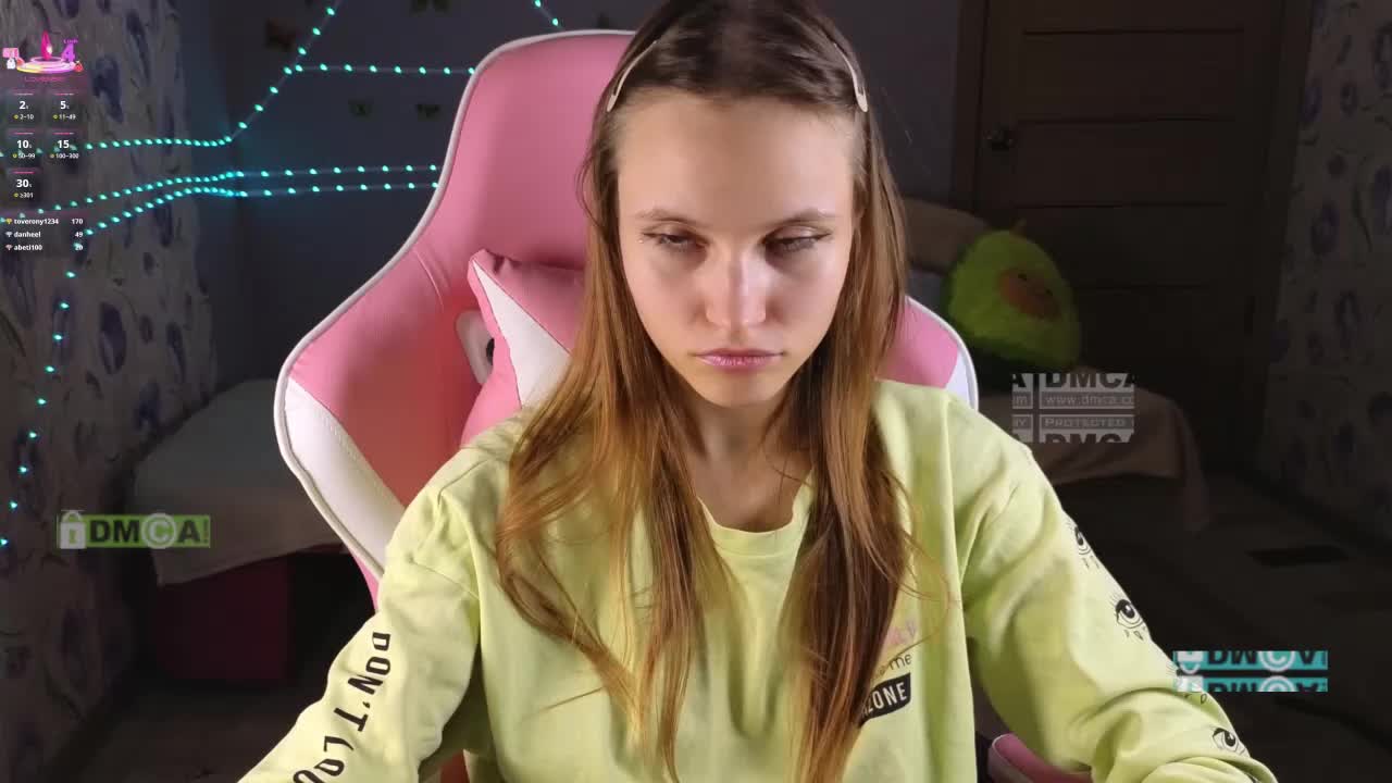 Armura Live Sex December 17, 2025