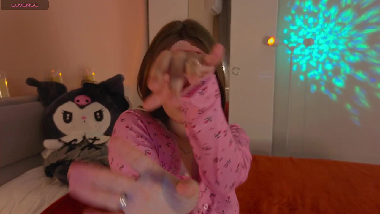 MiaLuw Live Sex November 17, 2025