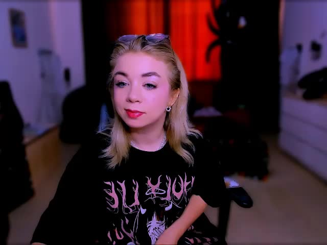 BabyNicole Live Sex December 13, 2025