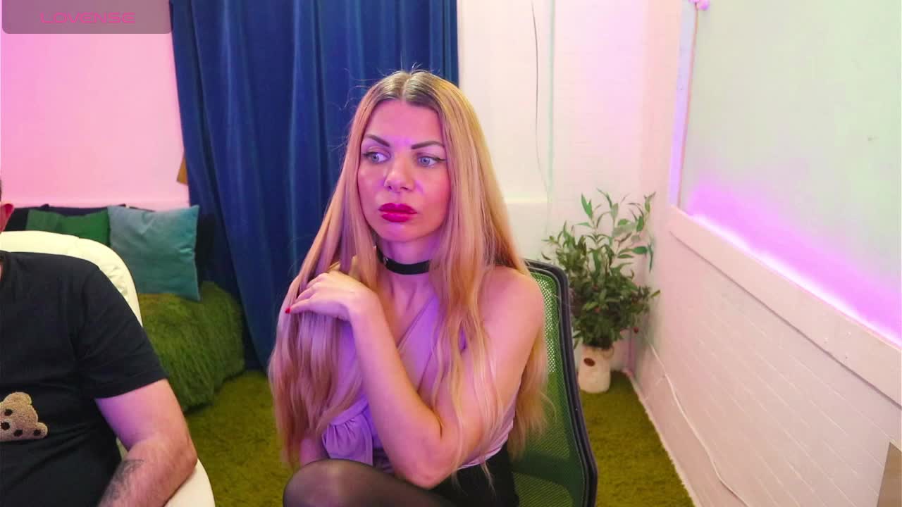 AlisaAleks Live Sex December 17, 2025