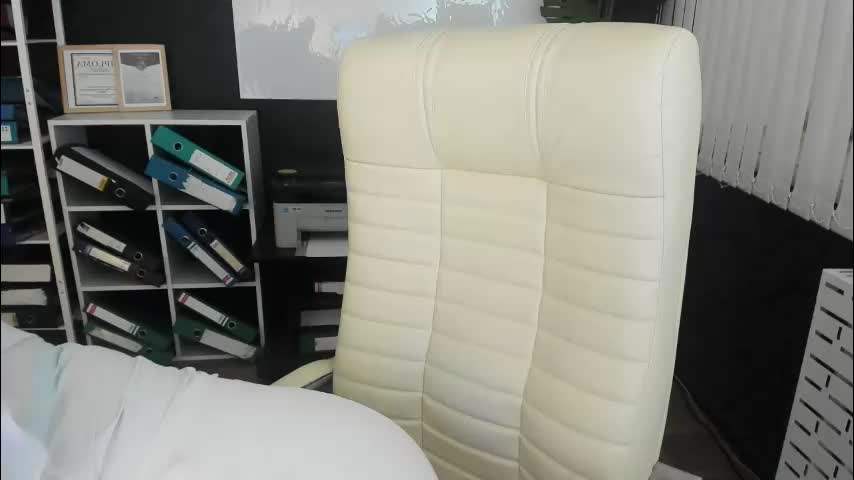 essensual_ Live Sex December 17, 2025