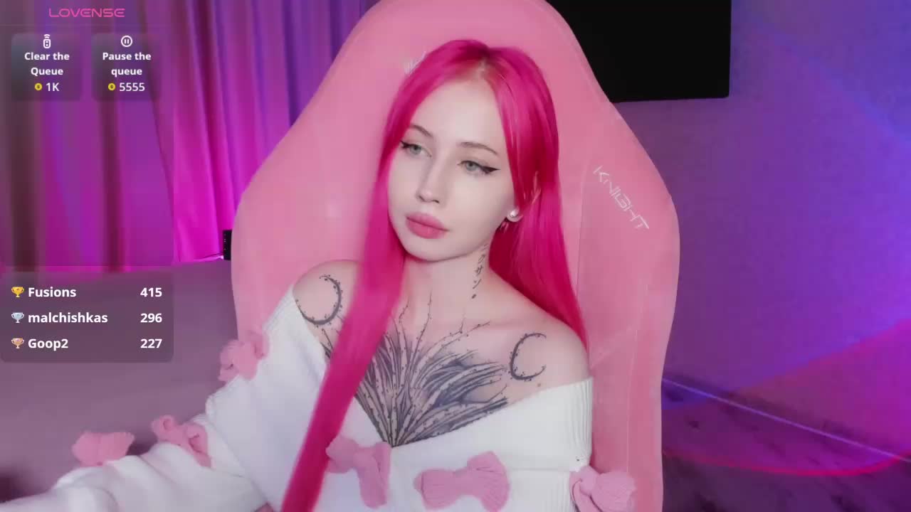 luvsoak Live Sex December 13, 2025